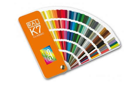 Farbfächer mit allen 213 RAL CLASSIC Farben